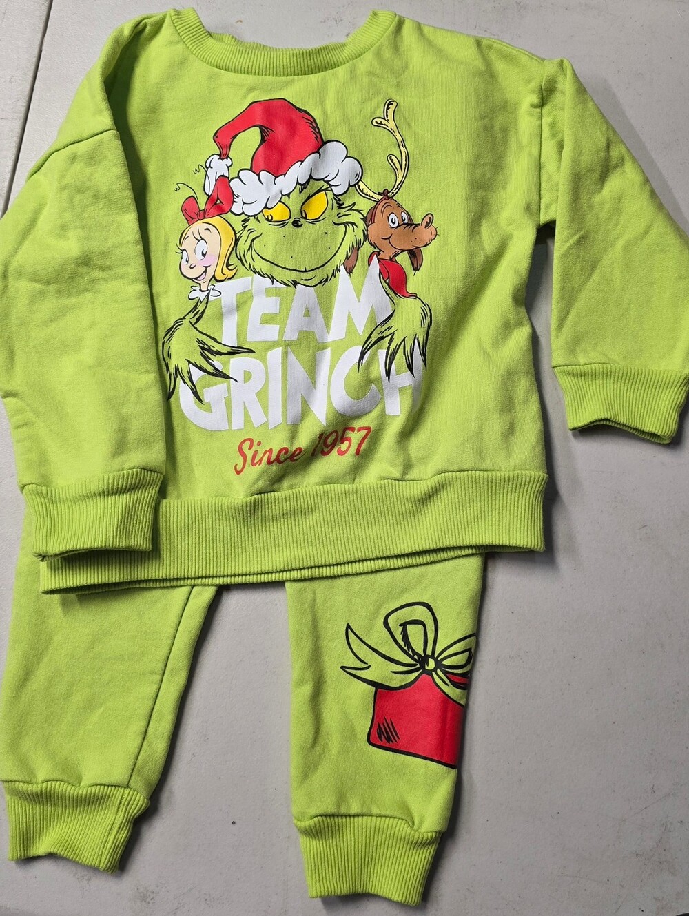 Dr Seuss Team Grinch Sweatshirt And Jogger Set 3T